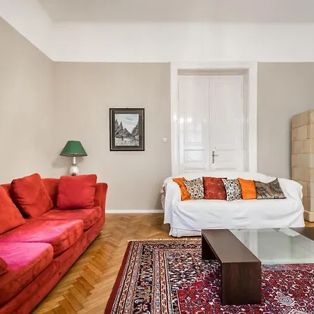 Berta - 4 Bedrooms, 3 Baths Apartmán