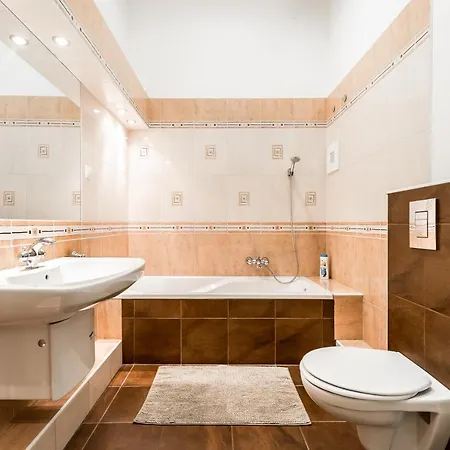 Apartmán Berta - 4 Bedrooms, 3 Baths