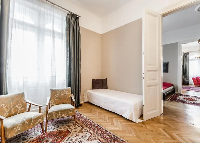 Berta - 4 Bedrooms, 3 Baths Lägenhet Budapest