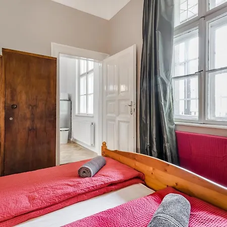 Berta - 4 Bedrooms, 3 Baths Lägenhet